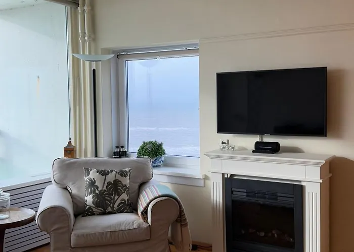 Blue Bay Apartment *